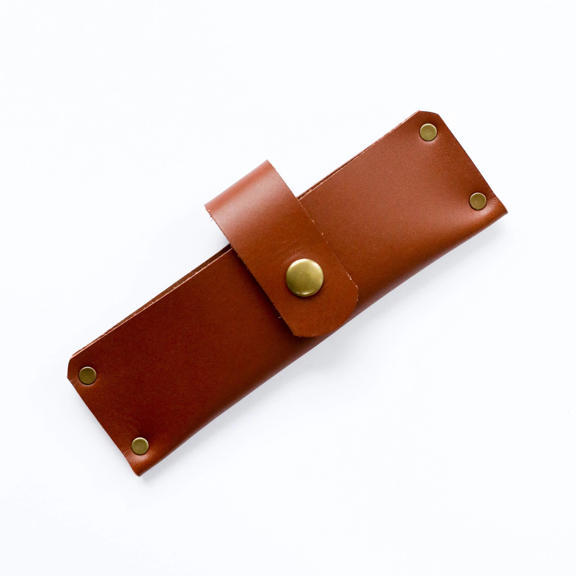24b7e6fe-6f3b-49cc-a007-63d39426b2b1_52818_1.jpg Lamson - 52818 - Leather Sheath for 8″ Large Chinese Santoku Cleaver - Bridle Leather - Brown - Image 1
