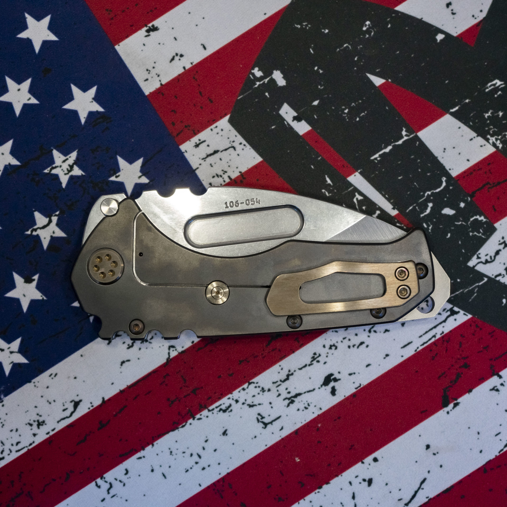 5175465c-f4bf-4cc3-8e85-b88527ec4a42_MK012STD-03PV-T1C1-BP_1.jpg Medford Knife - MK012STD-03PV-T1C1-BP - Praetorian T - Tumbled Drop Point Folding Knife - S35VN - Faced/Flm Blues - Image 1