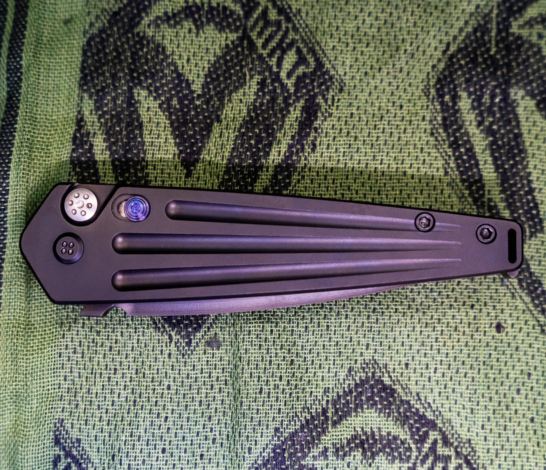 5ddad126-08d7-4a78-bcff-1f7cc2cfe964_MK209SPQ-30PV-TPCP-BP_1.jpg Medford Knife - MK209SPQ-30PV-TPCP-BP - Nosferatu Auto - PVD Auto Folding Knife - S35VN Aluminum - Black - Image 1