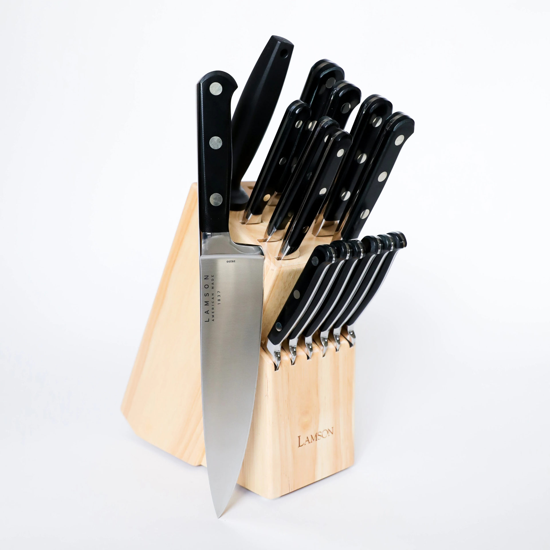 939fd262-bd20-4c1d-83cd-d9f349a4ff2a_39272_1.jpg Lamson - 39272 - 16-Piece Premier Forged Serrated Knife Block Set - Midnight Black - Image 1