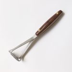 Lamson - 56540 - Vintage 6" Walnut Handle Mini Avocado and Spud Masher