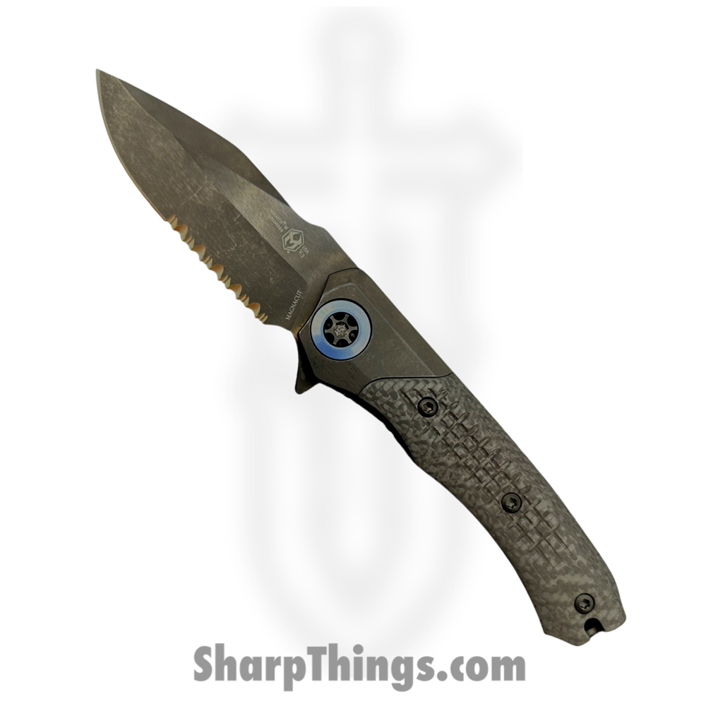 ed09ebd8-39ee-4949-87ee-34ac168cc437_H001-6B-BLUTI_1.jpg Heretic Knives - H001-6B-BLUTI - Wraith Manual - Folding Knife - Battle worn DLC Magnacut Partial Serrated Clip Point - DLC Titanium w/Carbon Fiber - Black with Blue Ti Accents - Image 1
