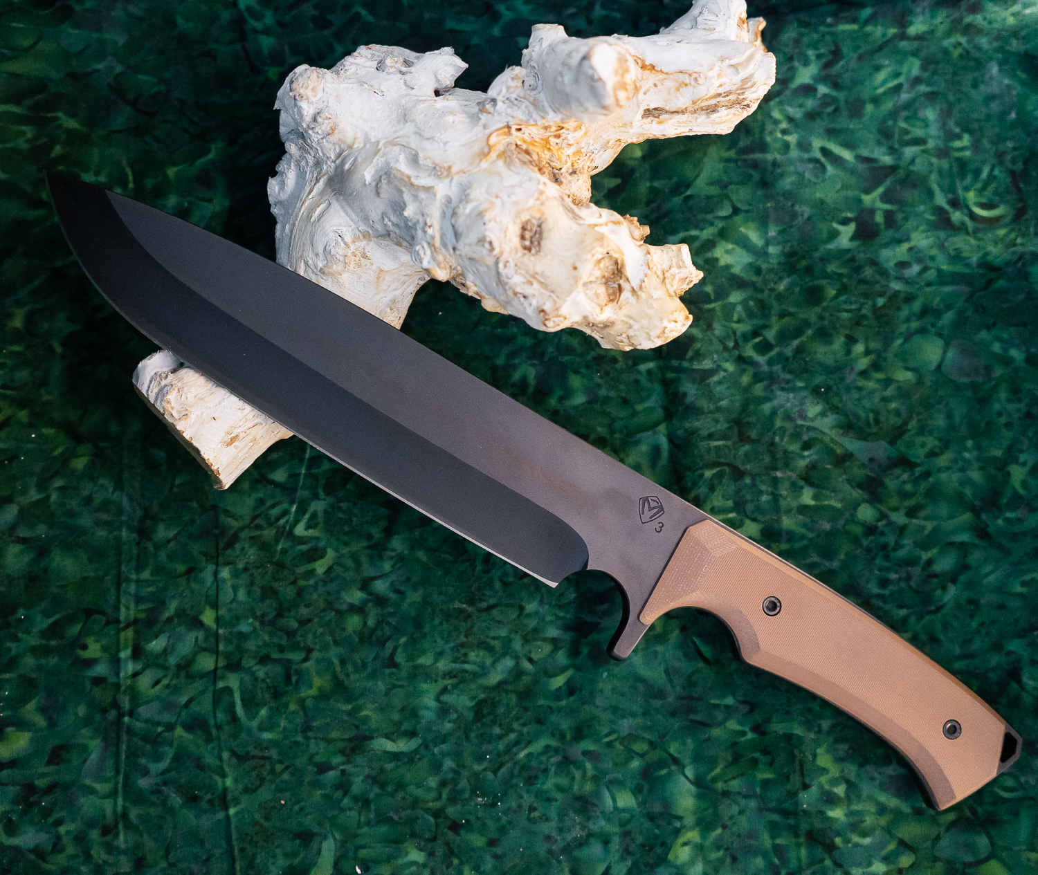 fd3e0bf3-91a5-4e79-a10e-b5e61ddc3214_MK0913PQ-09KC-SPQ3-Q4_1.jpg Medford Knife and Tool - MK0913PQ-09KC-SPQ3-Q4 - Bonfire - Fixed Blade Knife - 3V PVD Drop Point - G10 - Coyote Brown and Black - Image 1